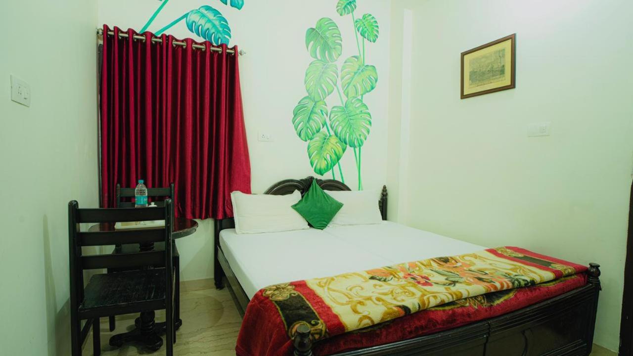 Hotel Lake Paradise อุเดเปอร์ ภายนอก รูปภาพ