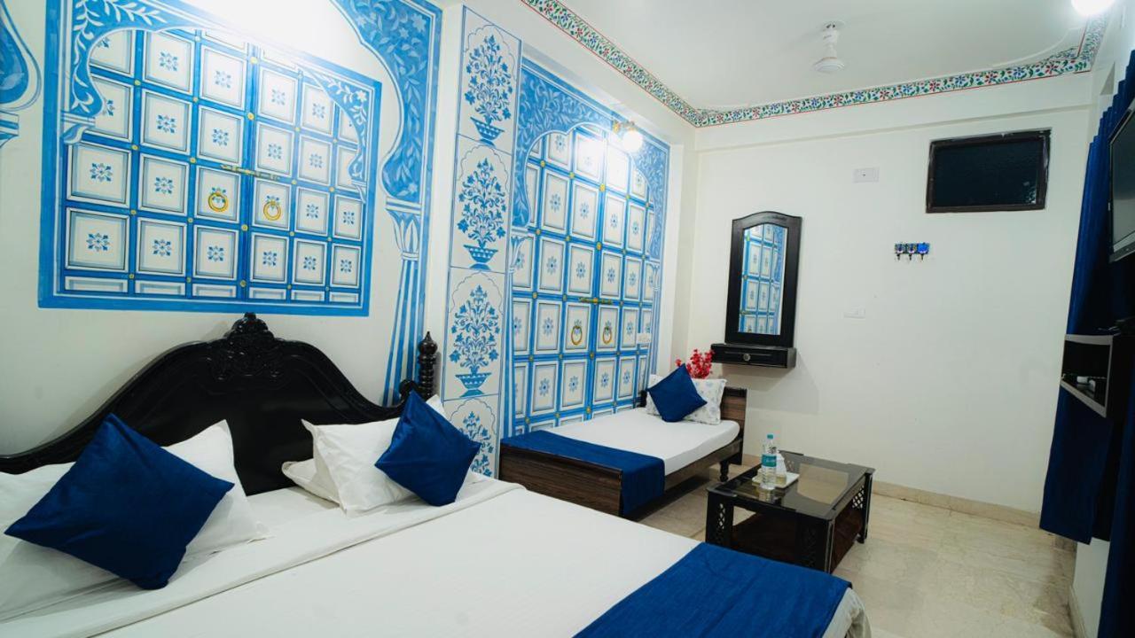 Hotel Lake Paradise อุเดเปอร์ ภายนอก รูปภาพ
