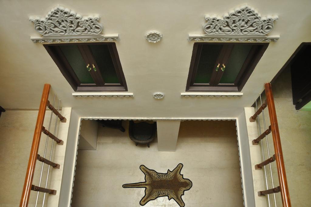 Hotel Lake Paradise อุเดเปอร์ ภายนอก รูปภาพ
