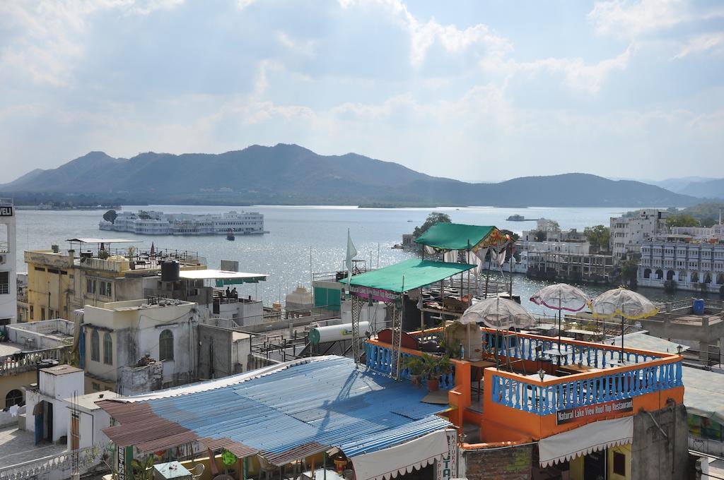 Hotel Lake Paradise อุเดเปอร์ ภายนอก รูปภาพ